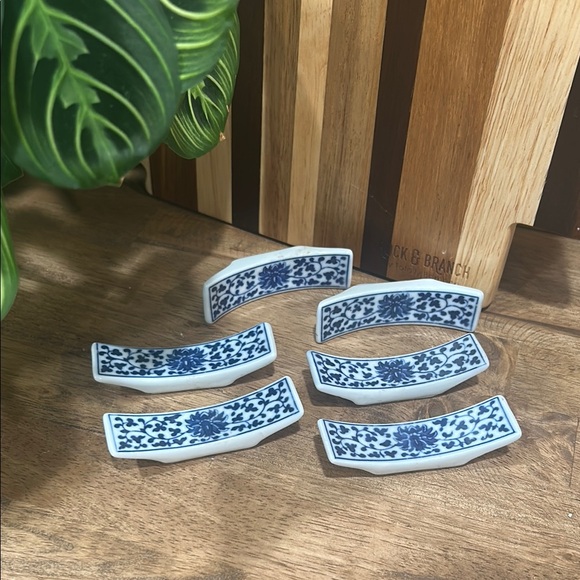 Blue and White Ceramic Chopstick Rests - Picture 1 of 5